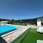 Emma Casa de Férias *