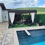 Emma Casa de Férias